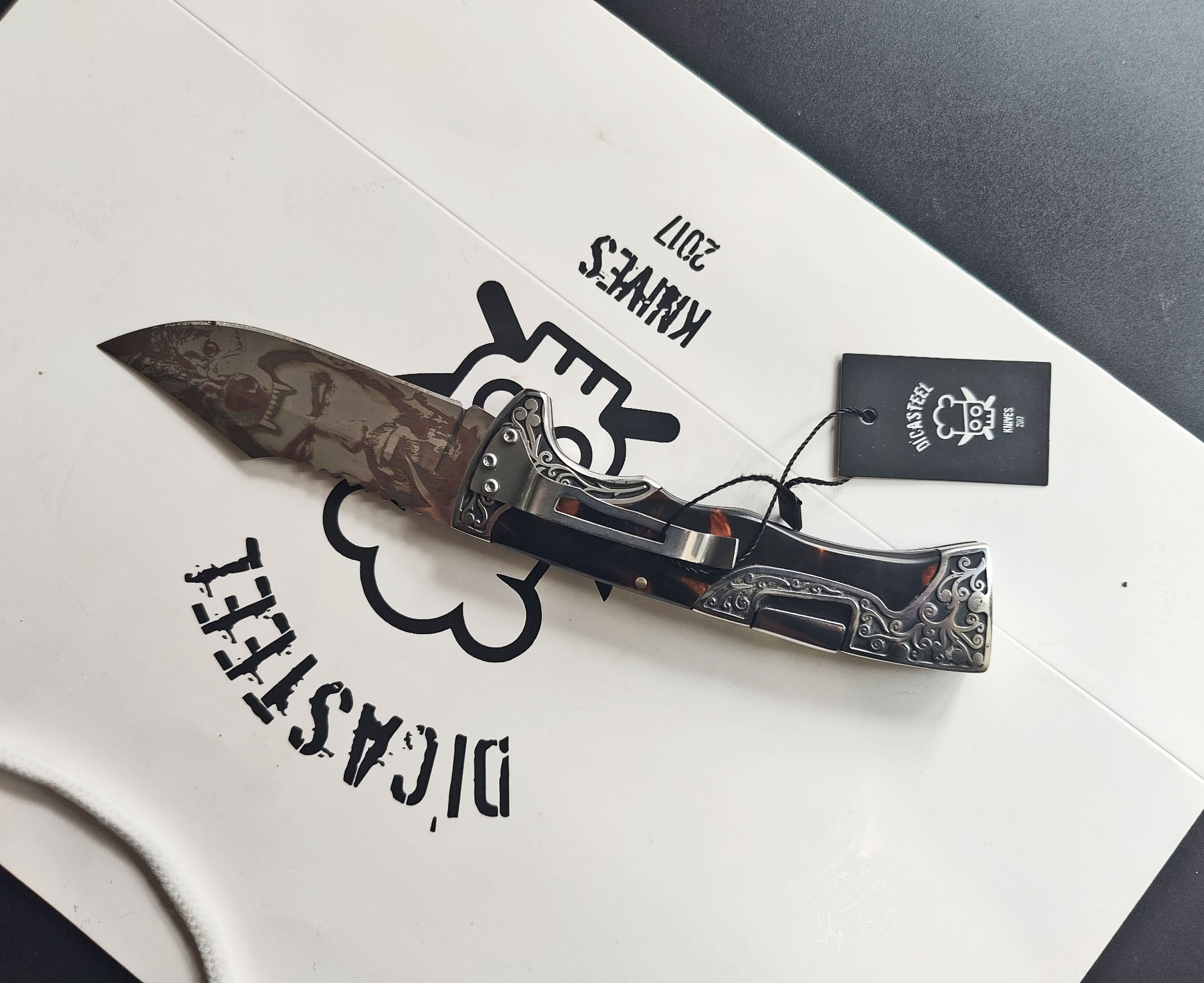 DCADV-002-Viking-Fighter-and-wolf-Engraved-