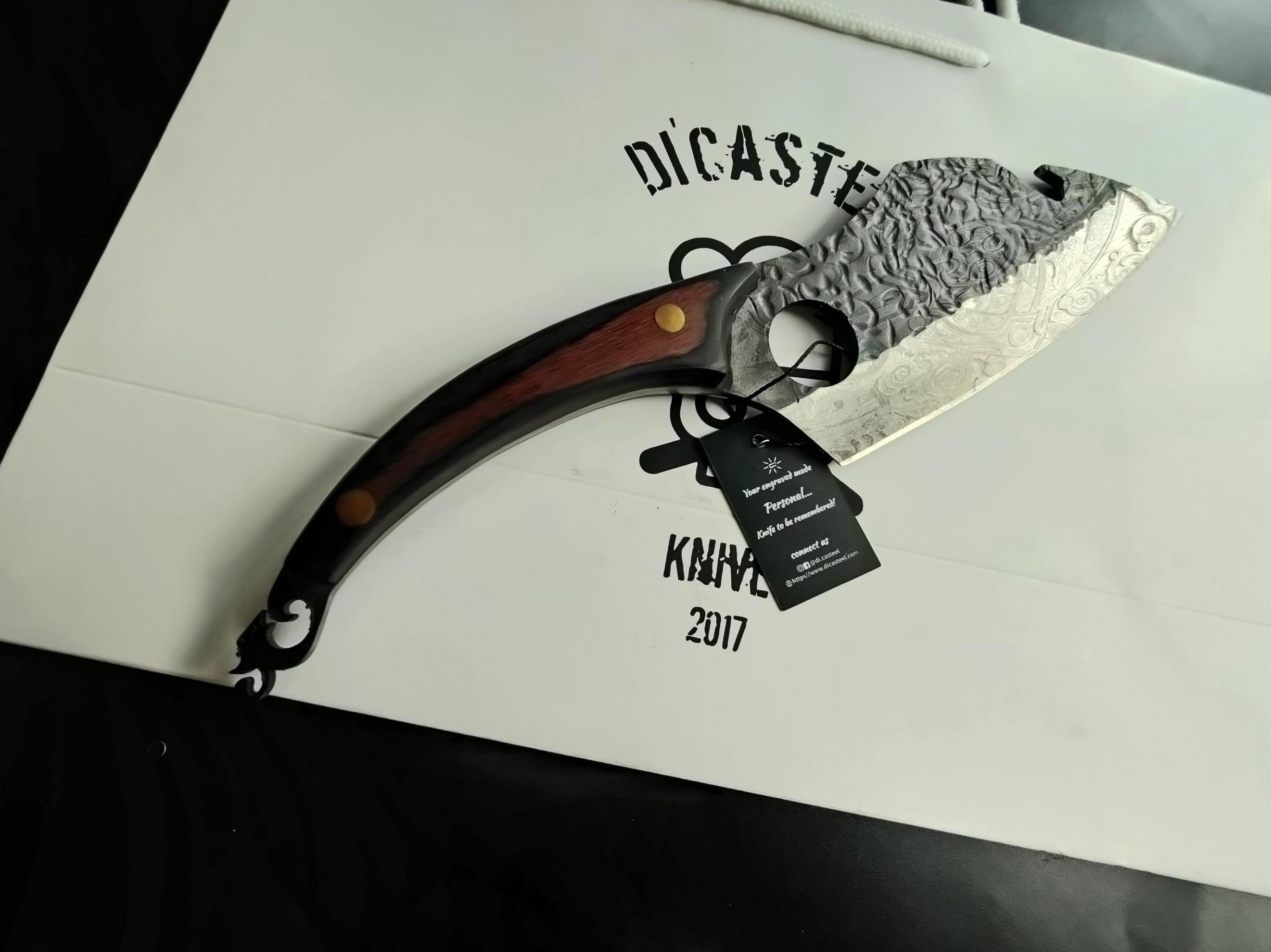 DC-088- Cleaver Knife Celts Engravings