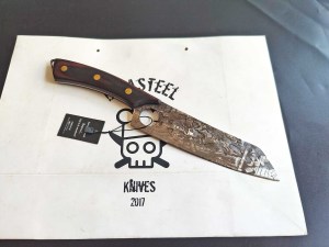 DC-091 Chopper Knife With Ancient Lion